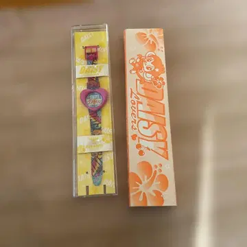 데이지라버즈 손목시계