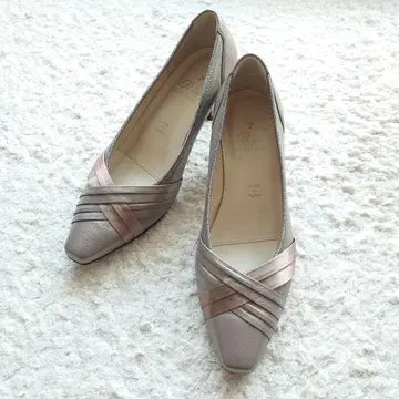 Riz raffinee 펌프스