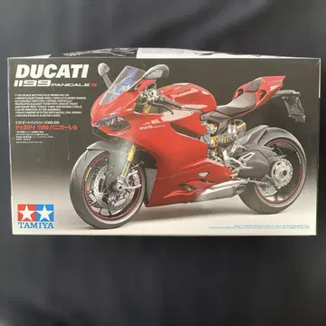 TAMIYA DUCATI 1199 PANIGALE S 1/12