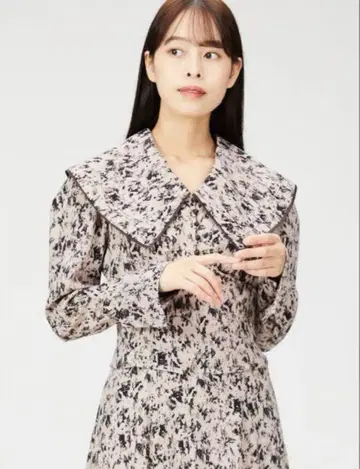 SNIDEL 빅칼라 코르셋 원피스