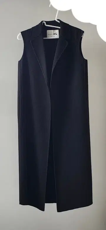 베스트 지레 니트 블랙 슬리브리스 아우터 코트