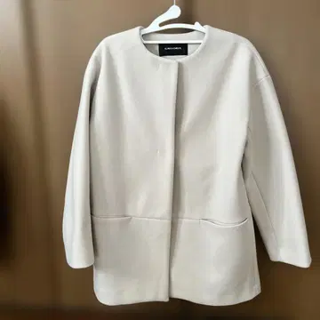 GALLORIA 노카라 자켓 베이지 S 사이즈