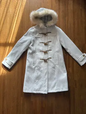 화이트 더플 코트 퍼 포함