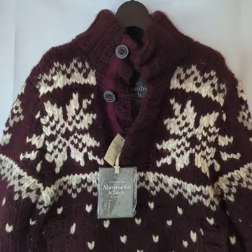 미사용 택 포함 새상품 S 아바클로 노르딕 카우친 스웨터