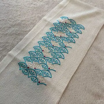 장식용 깃 블루 스카이블루 자수