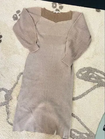 베이지 니트 원피스 Mercury duo