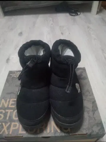 THE NORTH FACE 블랙 어그 부츠