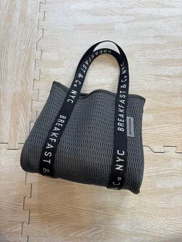 BREAKFAST & CO NYC 메쉬 미니 핸드백