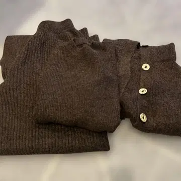 ESICA 다크 브라운 리브 니트 3종 셋업