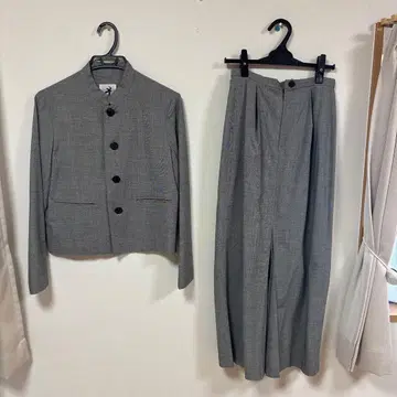 HAI SPORTING GEAR 그레이 자켓 스커트 셋업