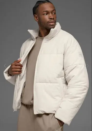 화이트 다운 자켓 숏 기장