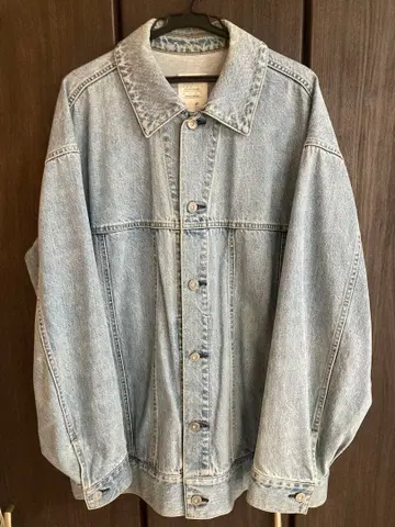 KURO 라이트 블루 데님 자켓