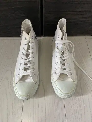 컨버스 화이트 하이컷 스니커즈 26.5cm