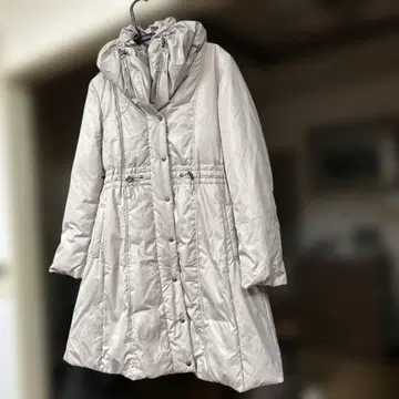 실버 롱 다운 코트 M 사이즈