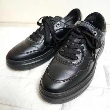 [컨디션 최상] 플러스 다이애나 블랙 가죽 통굽 스니커즈