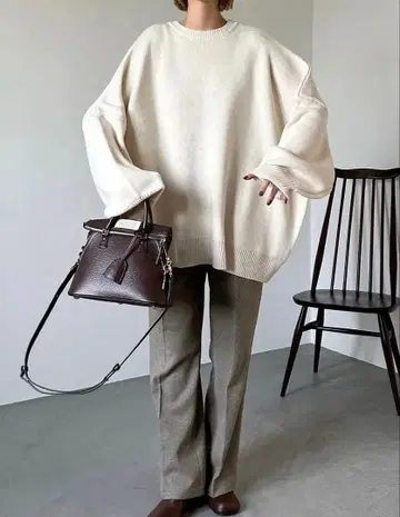 cft 오버 니트 아이보리