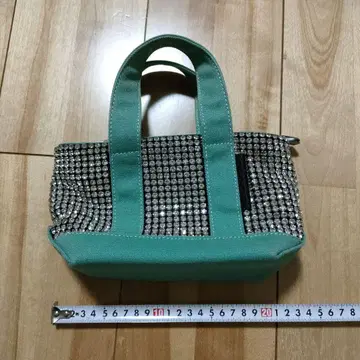 그린 스톤 장식 핸드백