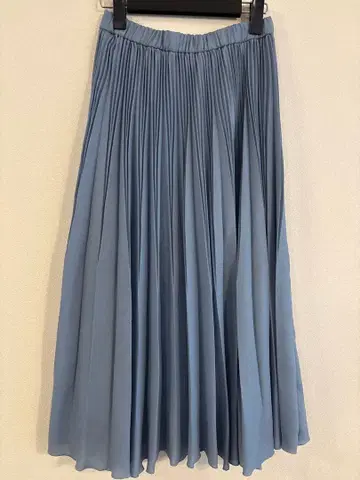 새상품급 ANAYI 아나이 플리츠 스커트