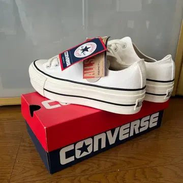 CONVERSE 화이트 로우컷 스니커즈 통굽