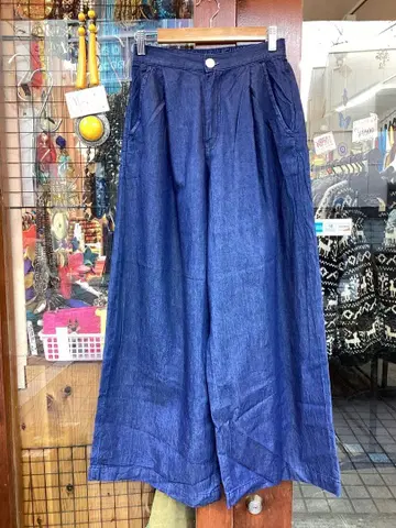 다크 블루 와이드 팬츠 턱 포함