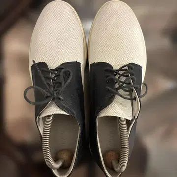 메쉬 화이트 블랙 레이스업 슈즈