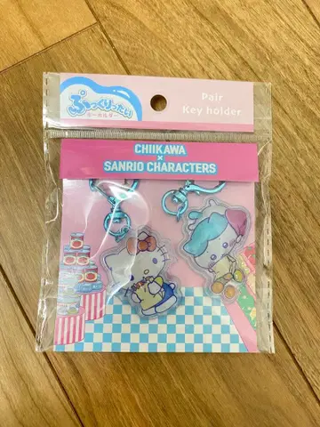 치이카와 x 산리오 캐릭터즈 푸꾸릿따이 페어 키링 하치와레 키티
