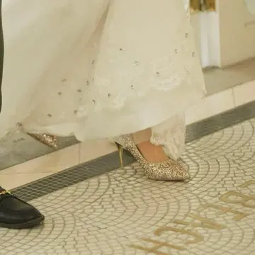 글리터 스틸레토 하이힐