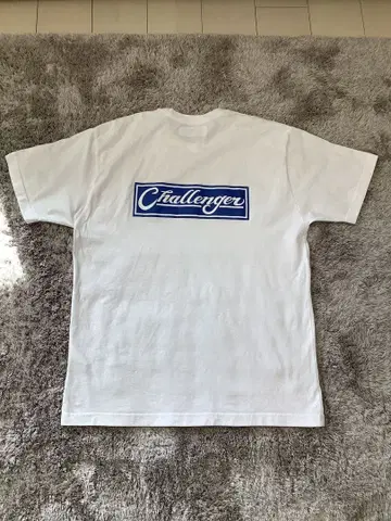 Challenger 화이트 T셔츠
