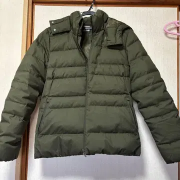 새상품급 PUMA 다운 자켓 후드 현행 올리브 그린 L