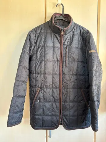 다크 그레이 퀼팅 자켓