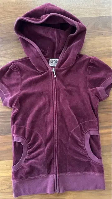 버건디 플리스 후드티