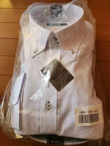 새상품 긴팔 셔츠 5장 세트 플러스 1장 43-86 총 6장