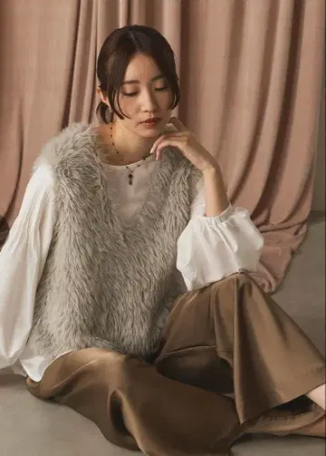 Gready Brilliant V넥 샤기 베스트 SET 완판템