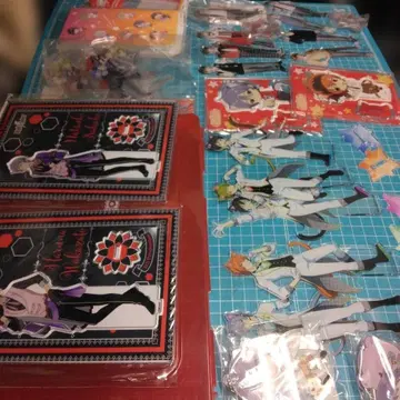 High & Joker 아크릴 스탠드 외 여러 가지 세트