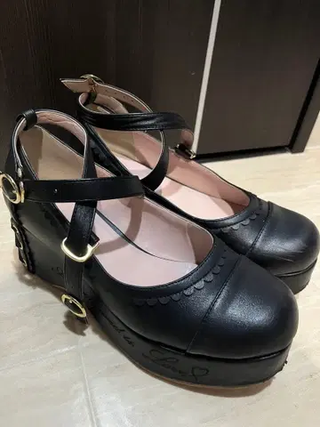 LIZLISA 리즈리사 펌프스 메리제인 블랙