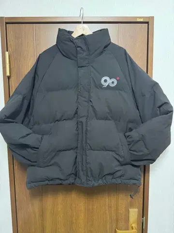 9090 블랙 다운 자켓