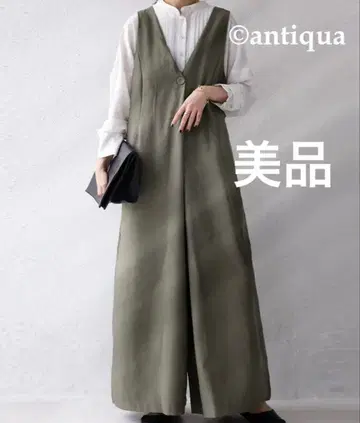 새상품급 v넥 올인원 안티카 M 카키