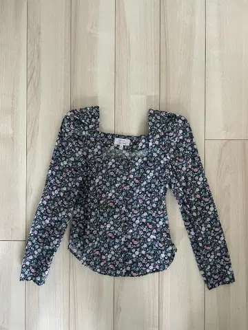 & Other Stories 플라워 프린트 블라우스