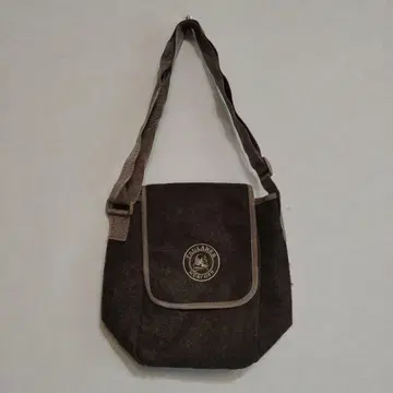 브라운 펠트 숄더백