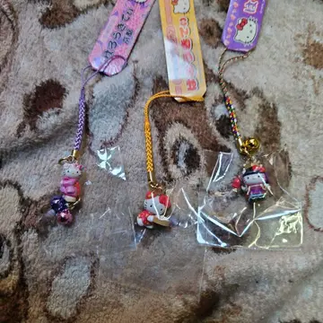 헬로키티 스트랩 3개 세트