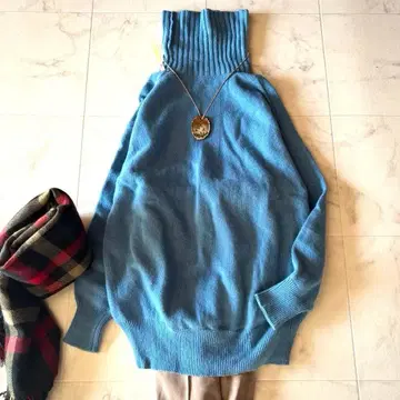 그린 라벨 릴랙싱 울 캐시미어 터틀넥 니트 블루