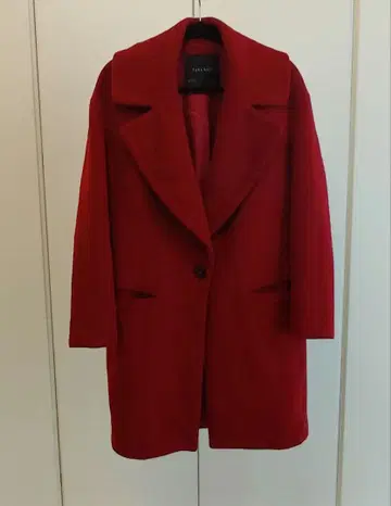 빨간색 울 더블 브레스트 피 코트
