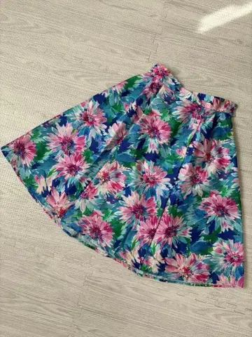 [ TOCCA ] 꽃무늬 플레어 스커트