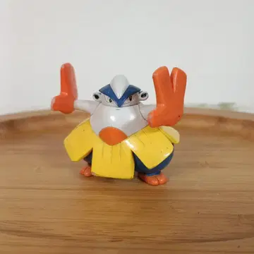 몬코레 하리테야마 포켓몬 피규어