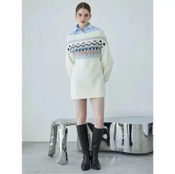 머큐리 듀오 노르딕 무늬 오프숄더 니트 원피스