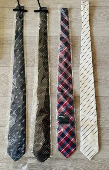 넥타이 4개 세트 (1개 실크)