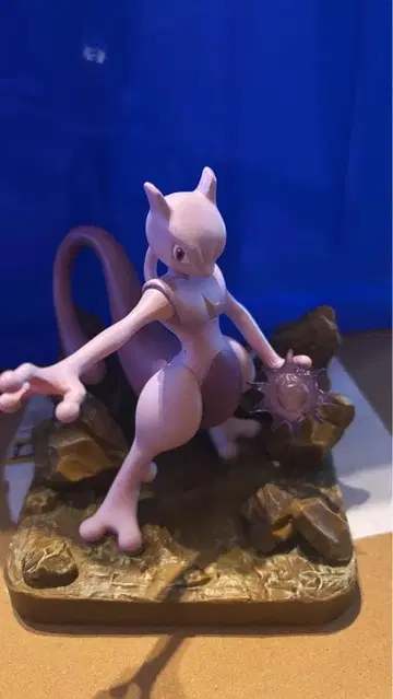 뮤츠 피규어 약 15cm