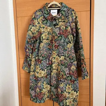 BEAMS BOY 꽃무늬 고블랑 직조 코트