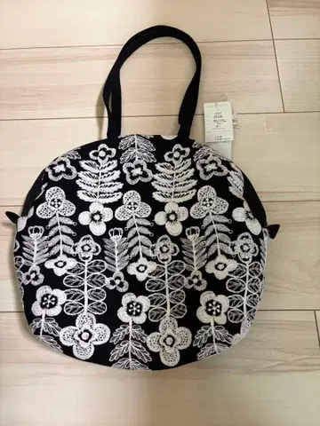 미나 페르호넨 swing garden 머핀 백 미사용 새상품