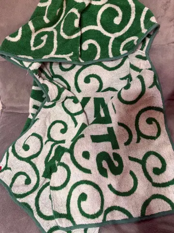 MAN WITH A MISSION 후드 부착 타월